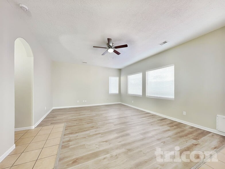 Building Photo - 2201 Coba Rd SE