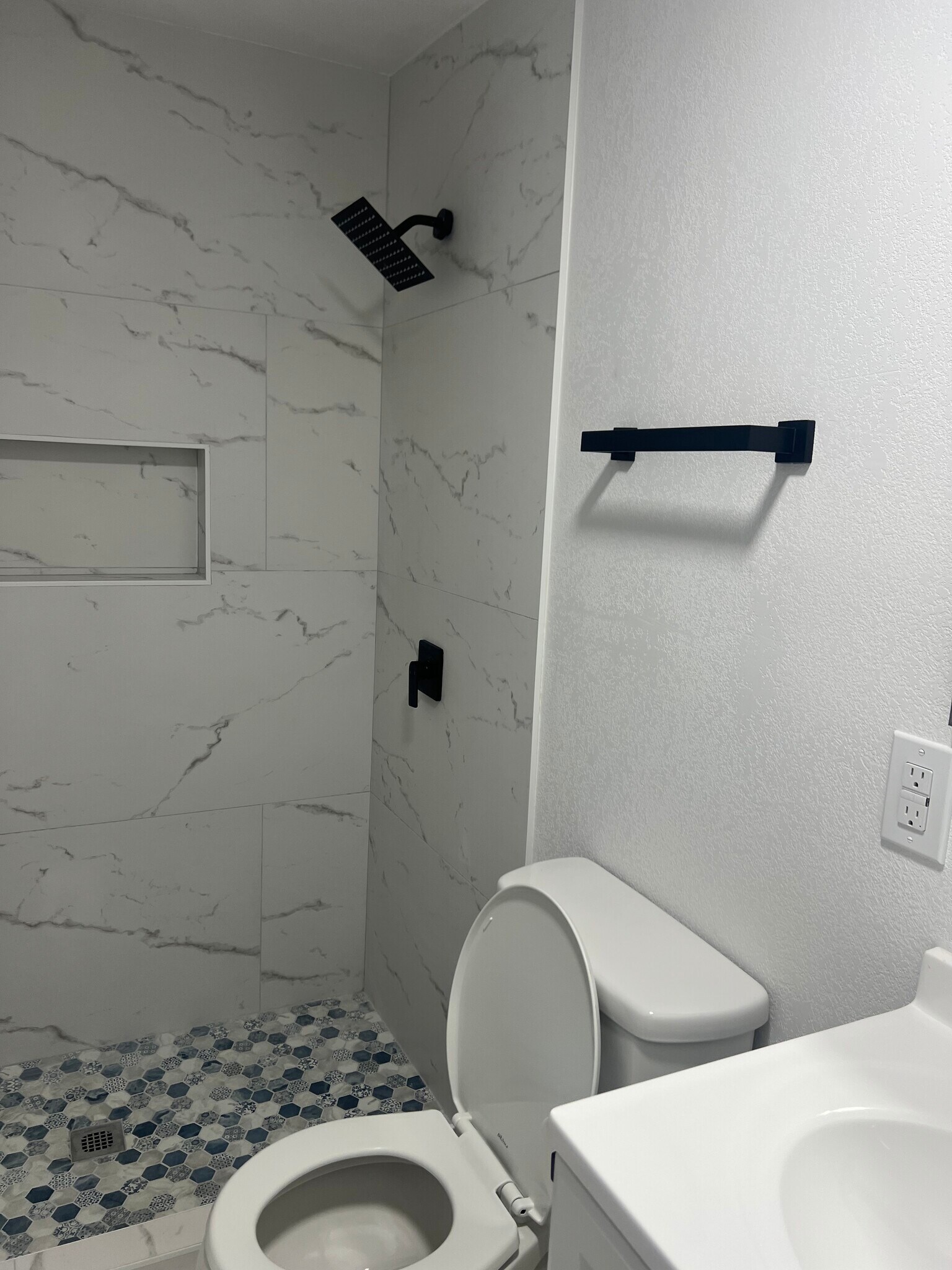 Building Photo - 4011 Placita Ave