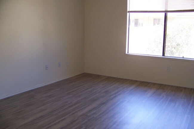 Building Photo - 42123 Village 42