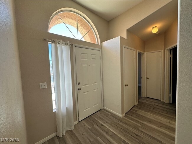 Building Photo - 1616 Watercreek Dr