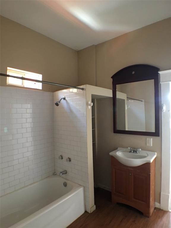 Building Photo - 3824 Avenue M 1/2