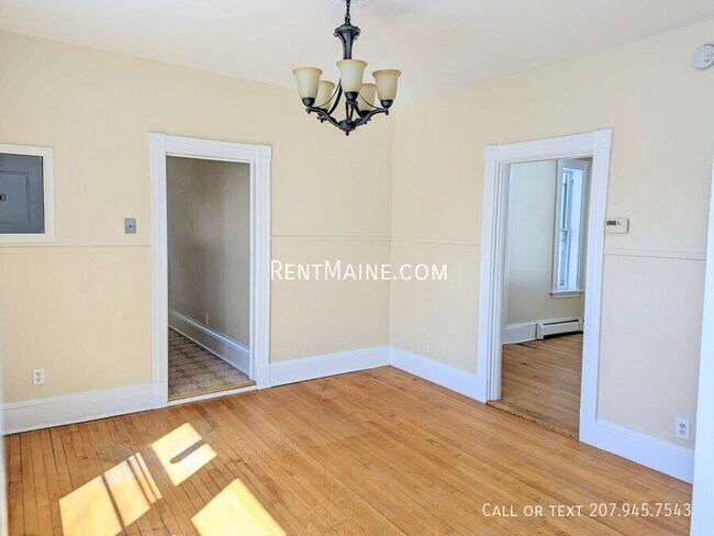 Building Photo - 22 E Summer St