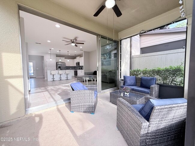 Building Photo - 14316 Dovewind Ct