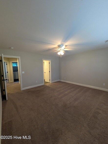 Building Photo - 129 Pinebranch Ct