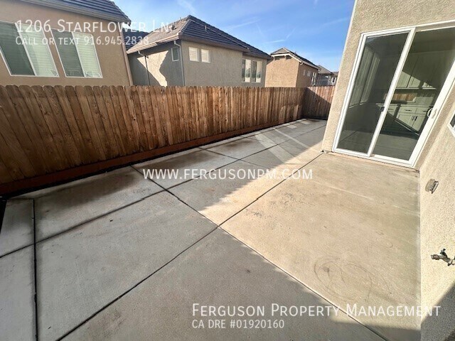 Building Photo - 1206 Starflower Ln