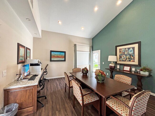 Building Photo - Charming 2BD/2BA Condo in La Mesa W/ A/C, ...