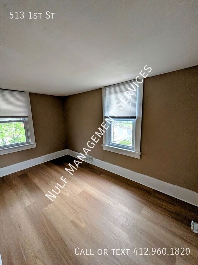 Building Photo - 513 1st St