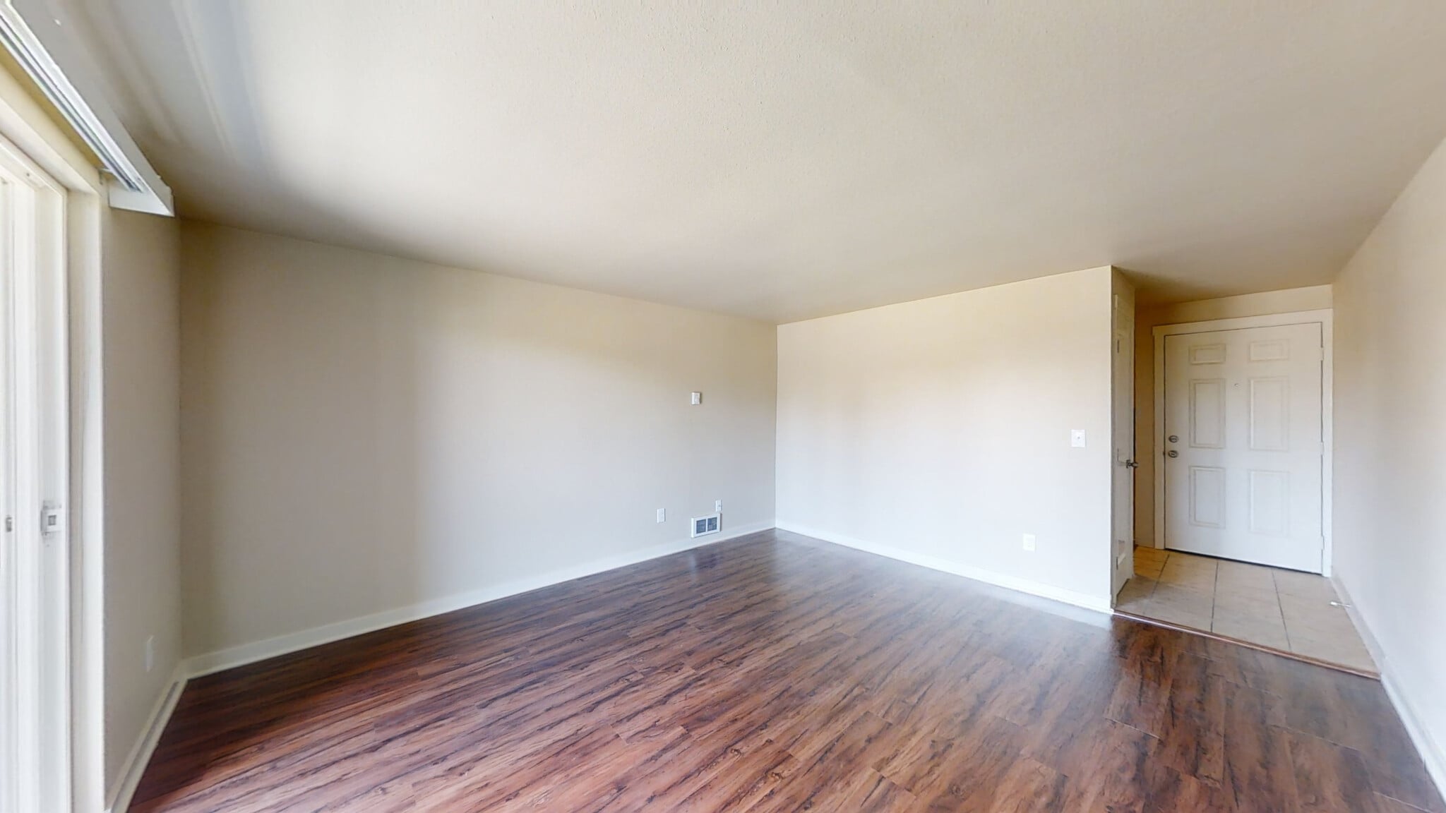 Living Room - 3925 Mason Loop Rd