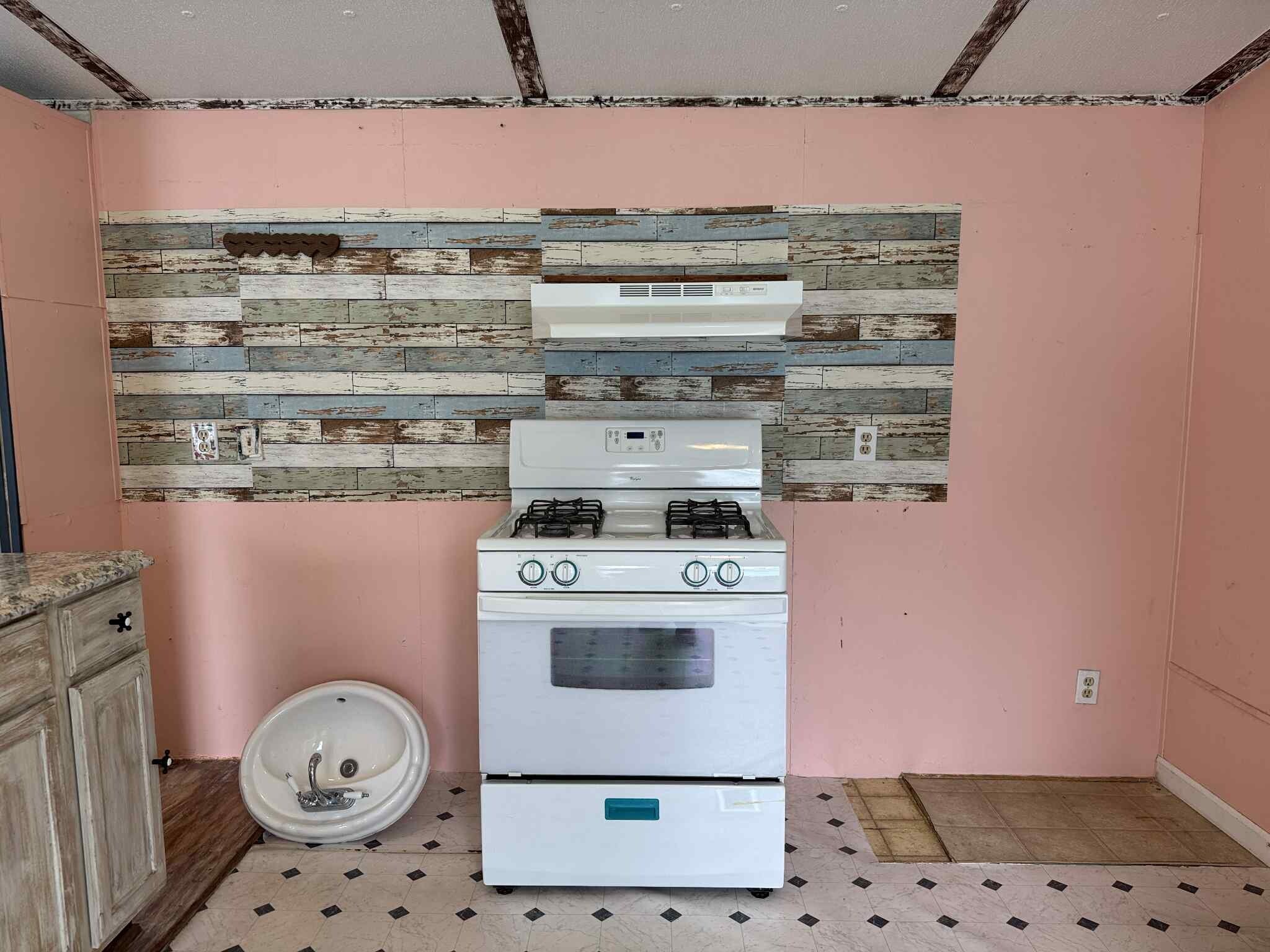 Building Photo - 48592 Leafdale Ct