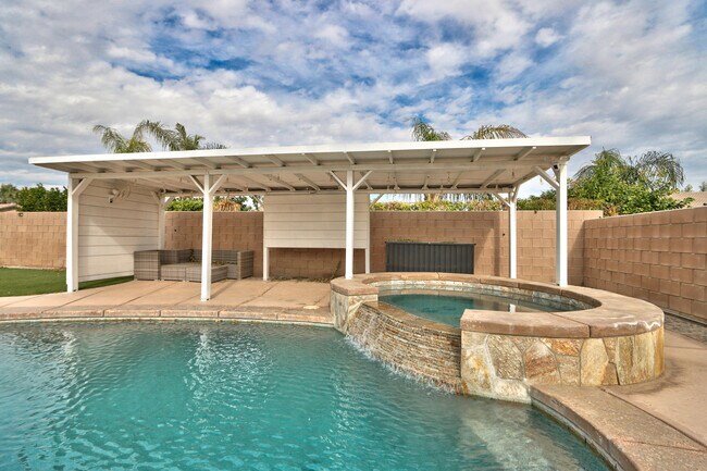 Building Photo - 81358 Avenida Blanca