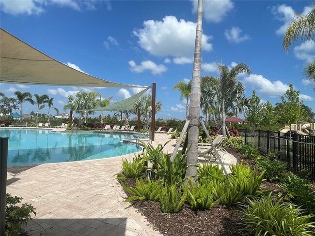 Building Photo - 33078 Major Oak Dr