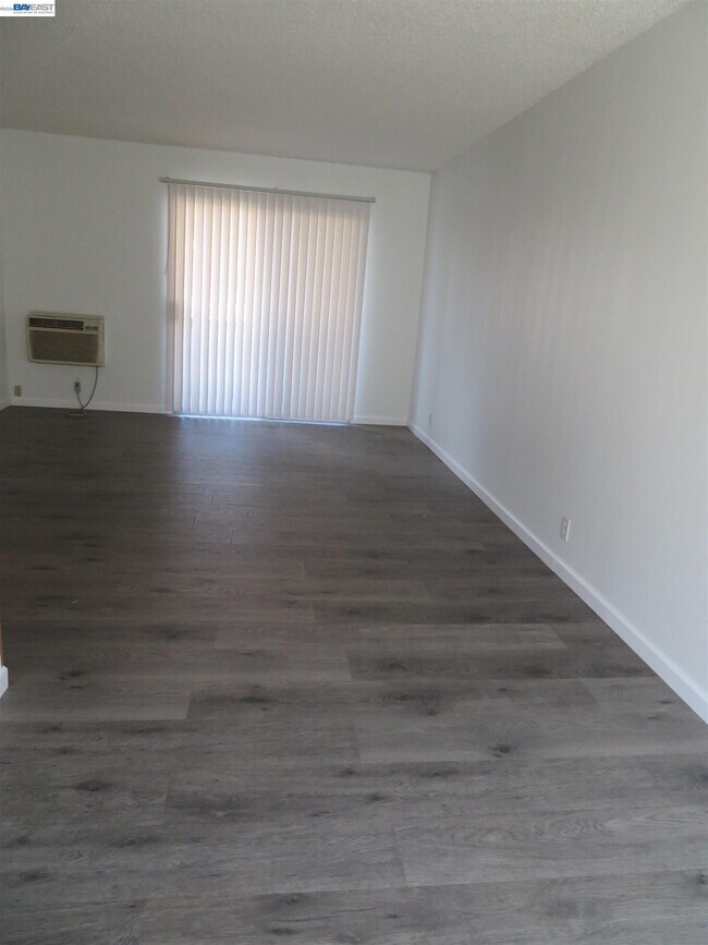 Building Photo - 1731 Ellis St