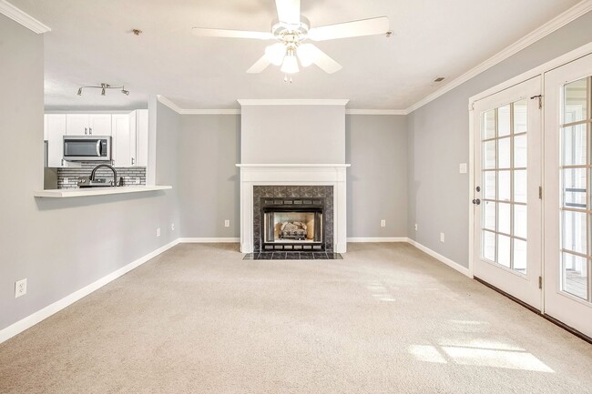 Building Photo - Apartment with Landscaping and washer/drye...