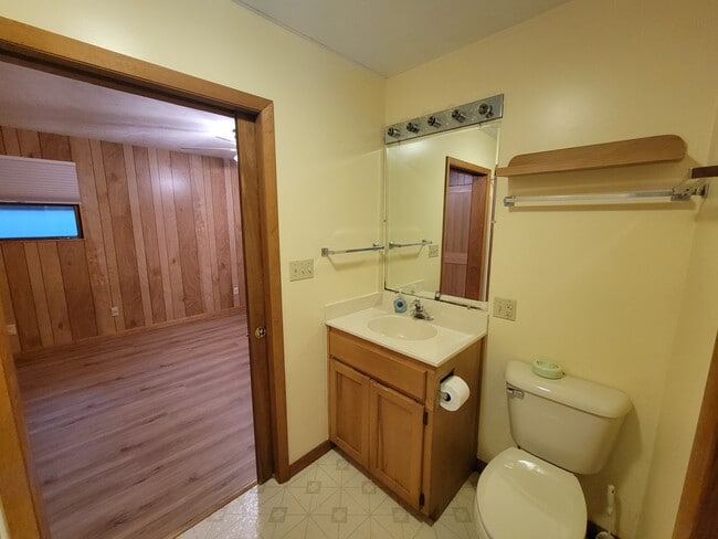 Building Photo - 1061 Caldwell Dr