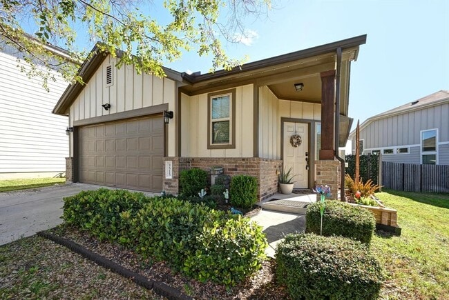 Building Photo - 9515 Tanager Way