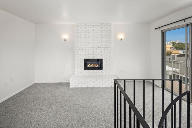 Building Photo - 3925 Hawk St