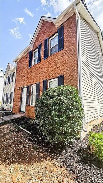 Building Photo - 5582 Windwood Rd