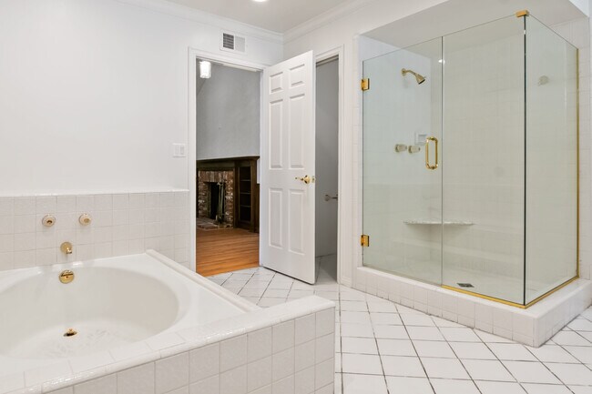 Building Photo - 3009 Nicada Dr