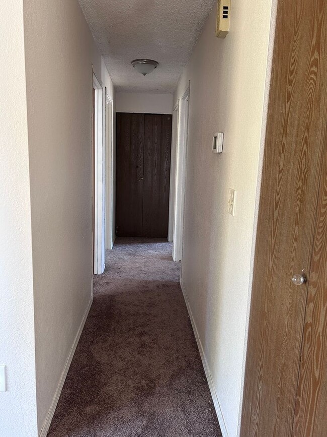 Building Photo - Updated 4BR Home in Renton's Victoria Park Neighborhood!
