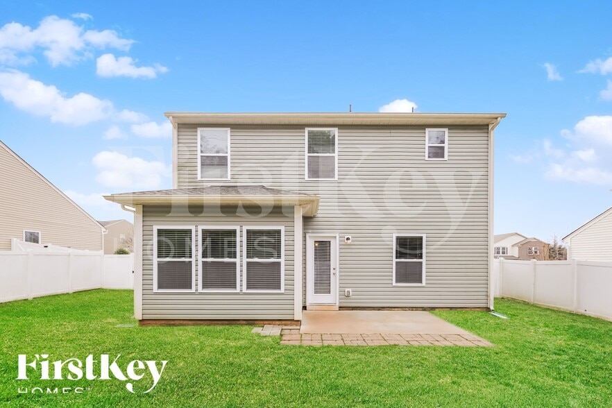 Building Photo - 2618 Spring Breeze Way