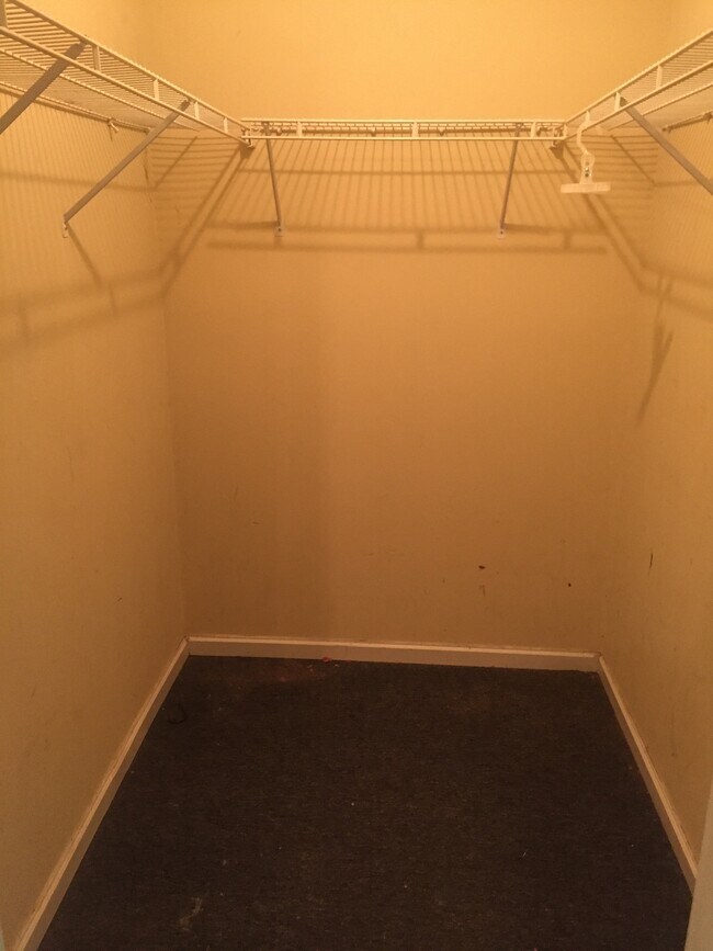 Building Photo - 230 Wood Ave