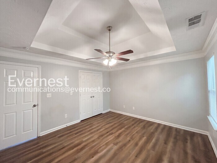 Building Photo - 435 Skif Pond Ct