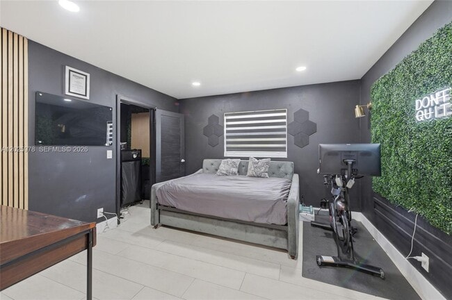 Building Photo - 9935 Ramblewood Dr