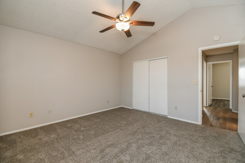 Building Photo - 3869 W Elgin St