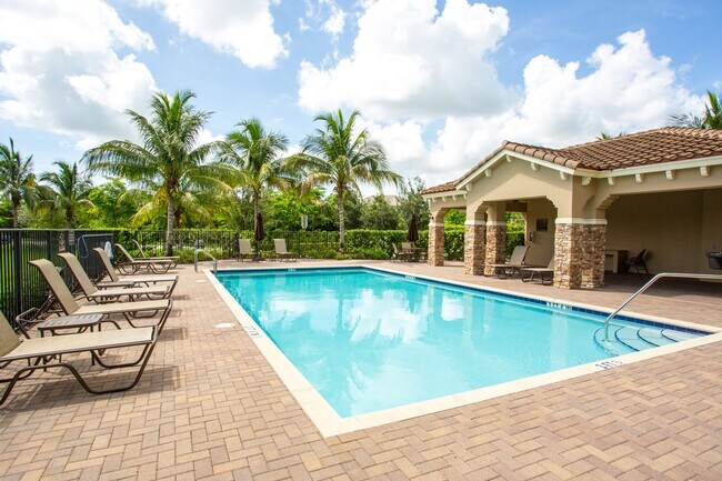 Building Photo - 10426 Wellington Parc Dr