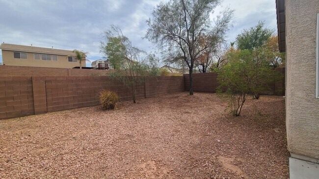 Building Photo - 1765 Baja Ln