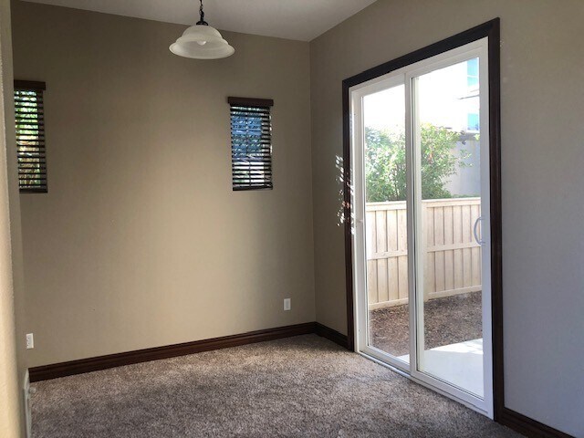 Building Photo - 31316 Strawberry Tree Ln