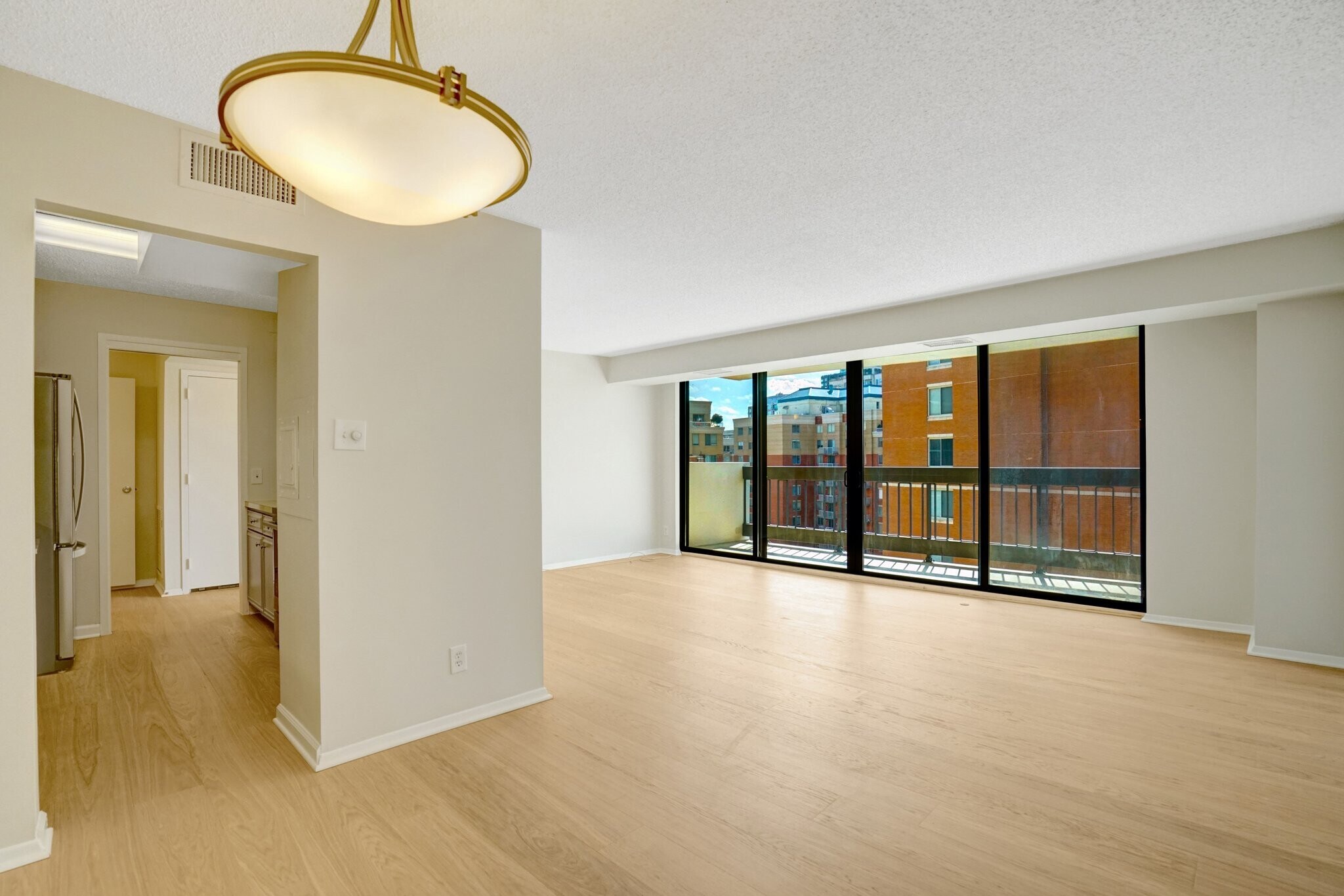 Building Photo - 3800 Fairfax Dr