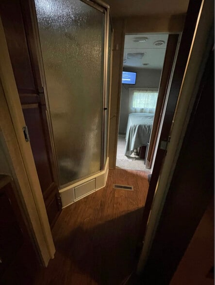 Building Photo - 2750 Lent Rd