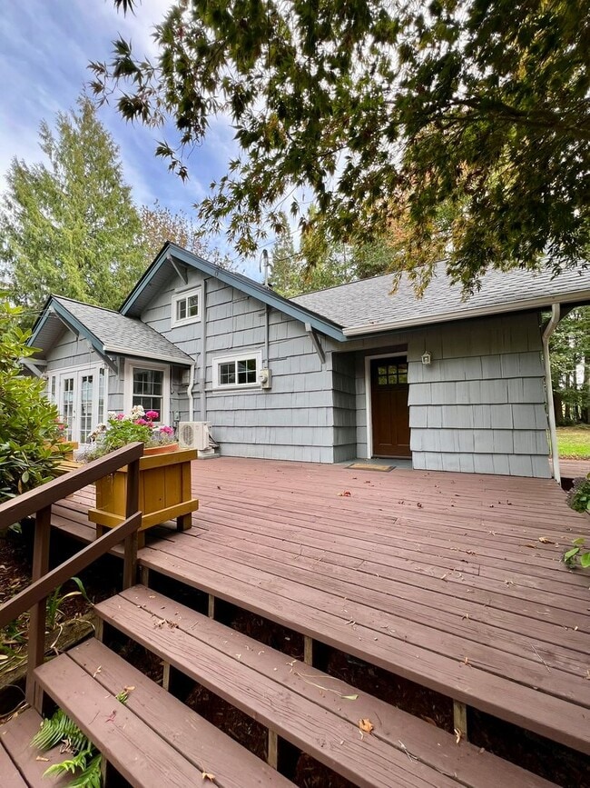 Building Photo - Updated 1920 Farmhouse - Many Special Feat...
