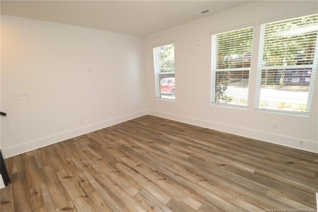 Building Photo - 110 Byrum St