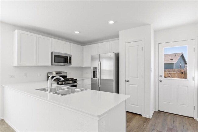 Building Photo - 210 Chapel Beck Dr