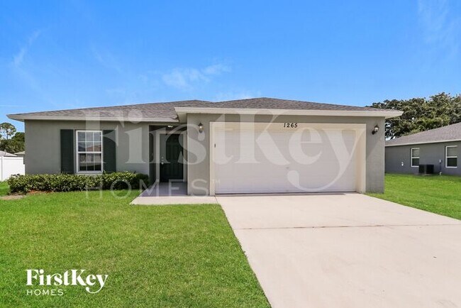 Primary Photo - 1265 SW Century Ave