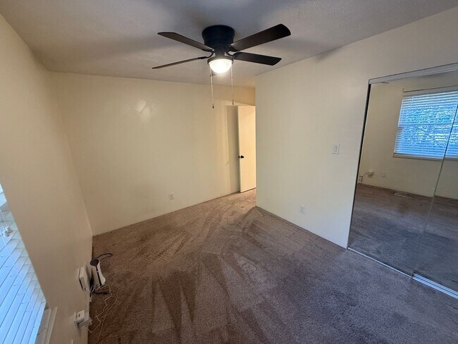 Building Photo - 2705 Sood Rd