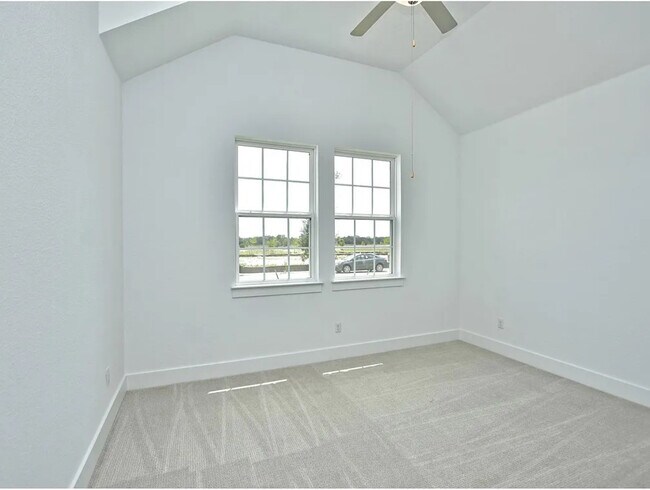 Building Photo - 2233 Nates Pl
