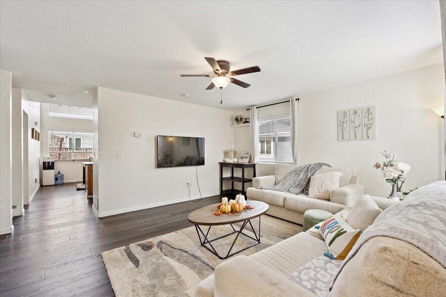 Building Photo - 5155 Golden Eagle Pky