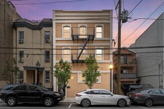 Building Photo - 2505 Central Ave