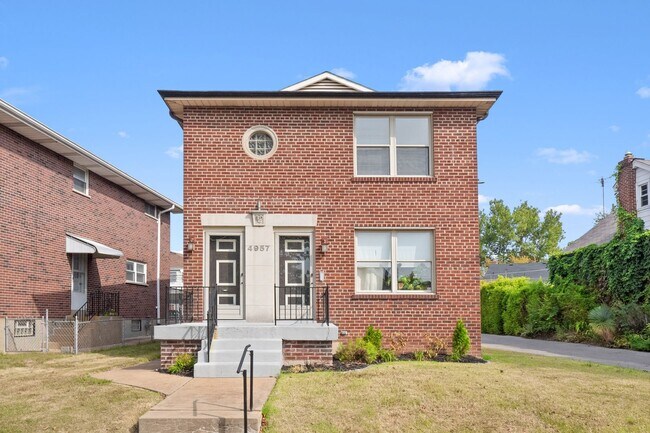 Building Photo - 4957 Miami St