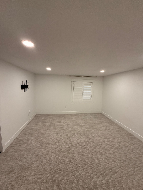 Building Photo - 278 Starboard Dr