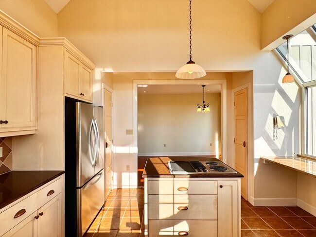 Building Photo - Private Farm Home in North Garden - Enjoy Fantastic Views - Main Level Primary Suite!