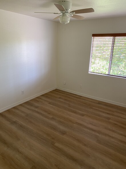 Building Photo - 2312 W Lindner Ave