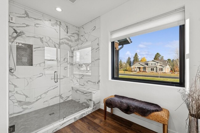 Building Photo - Whitefish Home in The Lakes