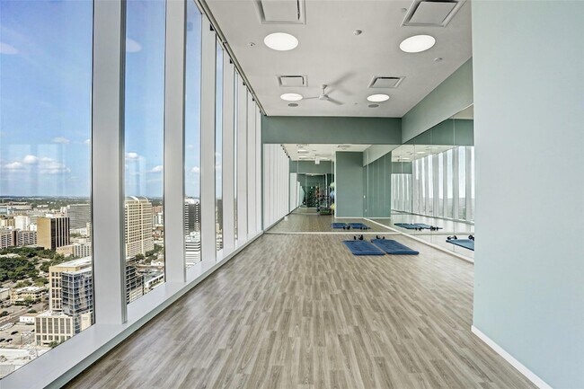 Building Photo - 301 West Ave
