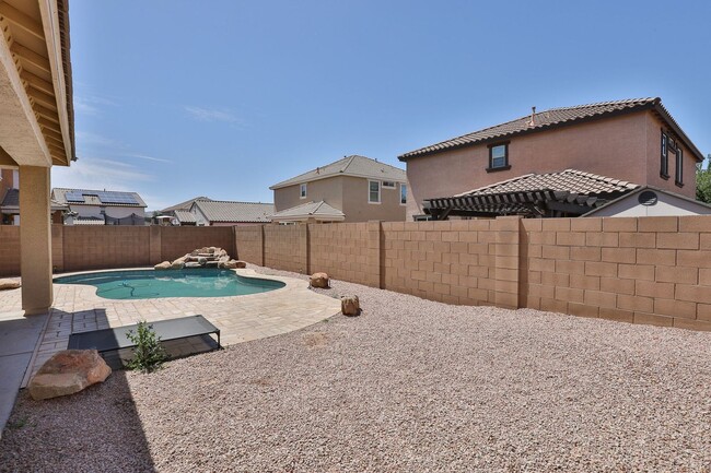 Building Photo - Heart of Queen Creek 5 bed/3 bath Home w/ ...