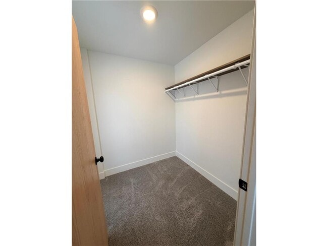 Building Photo - 131 W 46th St