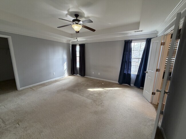 Building Photo - 127 Otter Glen Dr